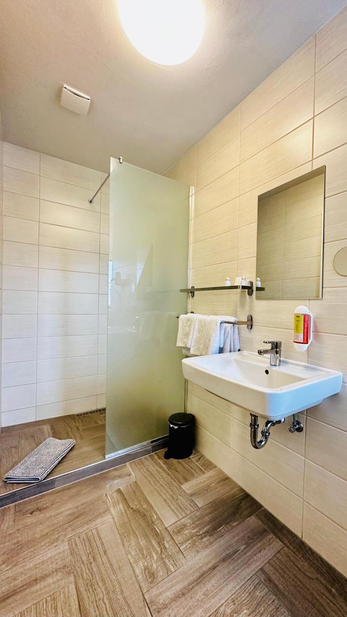 Georgenberg Otel Spremberg Dış mekan fotoğraf